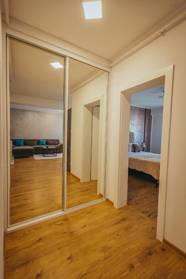 Апартаменты View Apartament Тулча Экстерьер фото